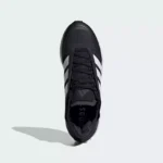 ⁦Adidas Avryn Shoes Black & White⁩ - الصورة ⁦5⁩