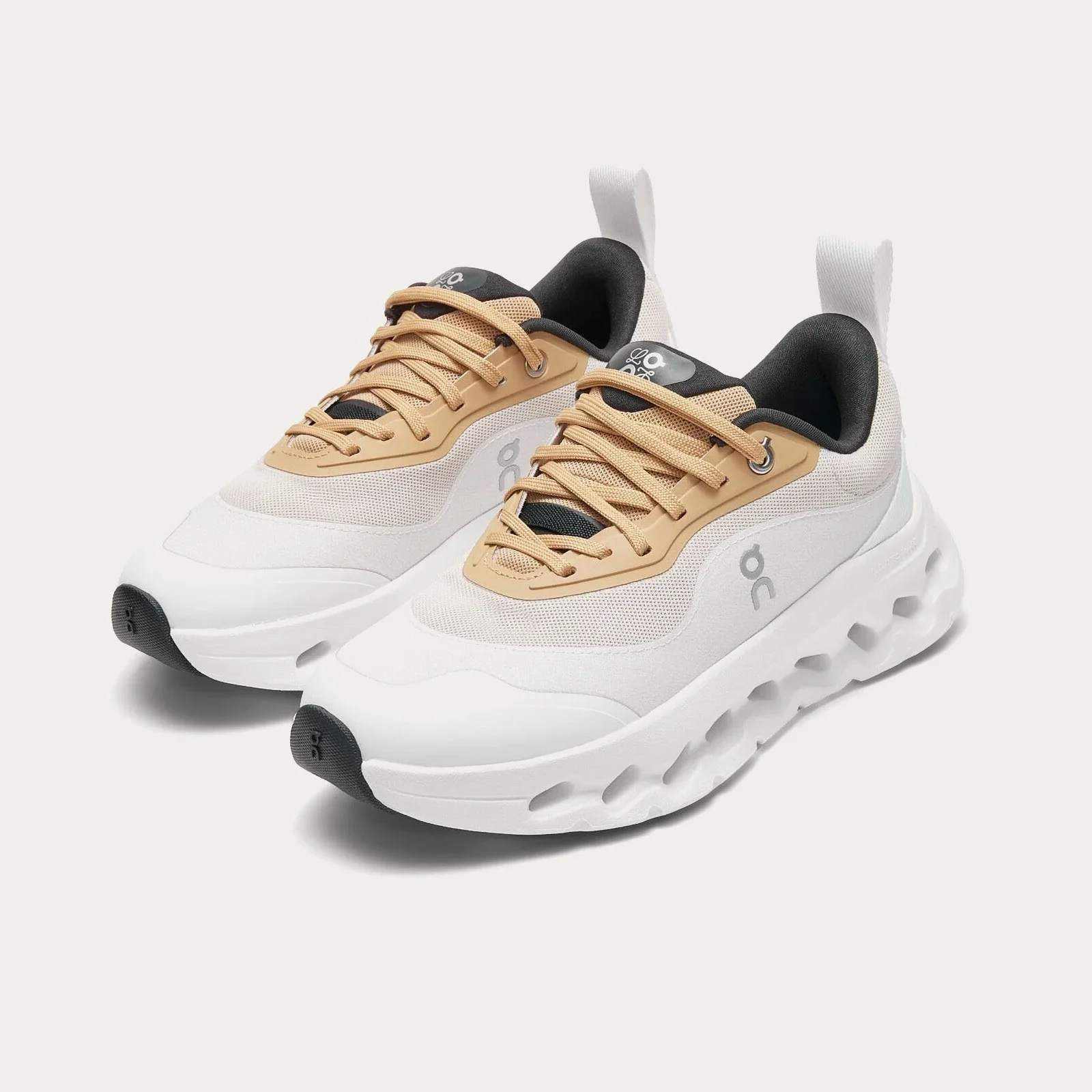 on-running-x-loewe-Cloudtilt2.0sneakerinpolyester-neontanwhite-running-shoes-2_ed8aa7f8-0ccb-4f50-8ab8-a1dd4d87fb0e_1600x2000-e1758914326999 x On Cloudtilt 2.0 running - الصورة 1