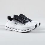 ⁦On Running Cloudtilt Black/Ivory⁩ - الصورة ⁦5⁩