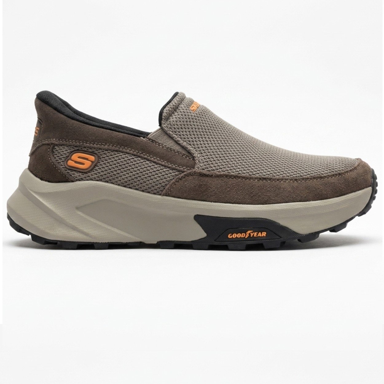 31b180b5-f229-41e7-8644-53556 Skechers Goodyear slip ins - الصورة 1